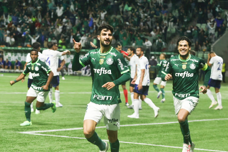 Com gol no fim, Palmeiras vence o Cruzeiro e assume a vice-liderança do Brasileirão