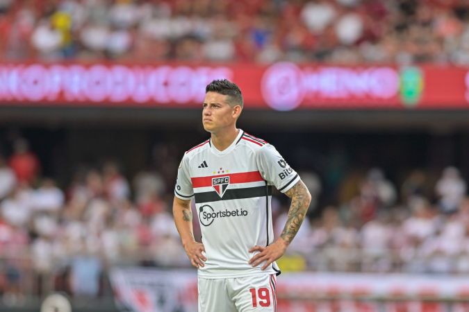 James Rodríguez jogou o primeiro tempo do empate entre São Paulo e Botafogo