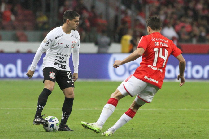 Nos acréscimos, Corinthians leva empate do Internacional pelo