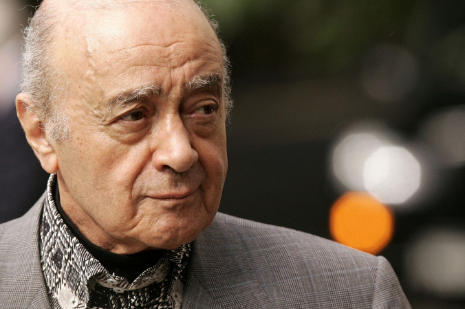 O proprietário da loja de departamentos Harrods, Mohamed Al Fayed, chega ao Supremo Tribunal de Londres, em 27 de julho de 2007