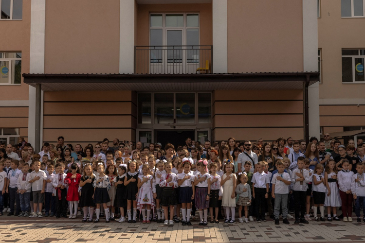 Polícia da Ucrânia emite alerta pra bombas em escolas de Kiev