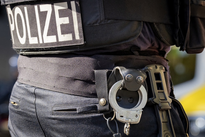 Após operação policial, Alemanha proíbe mais um grupo neonazista
