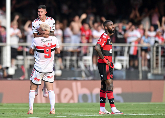 Torcida do Flamengo faz música e provoca Palmeiras: 'Não tem mundial