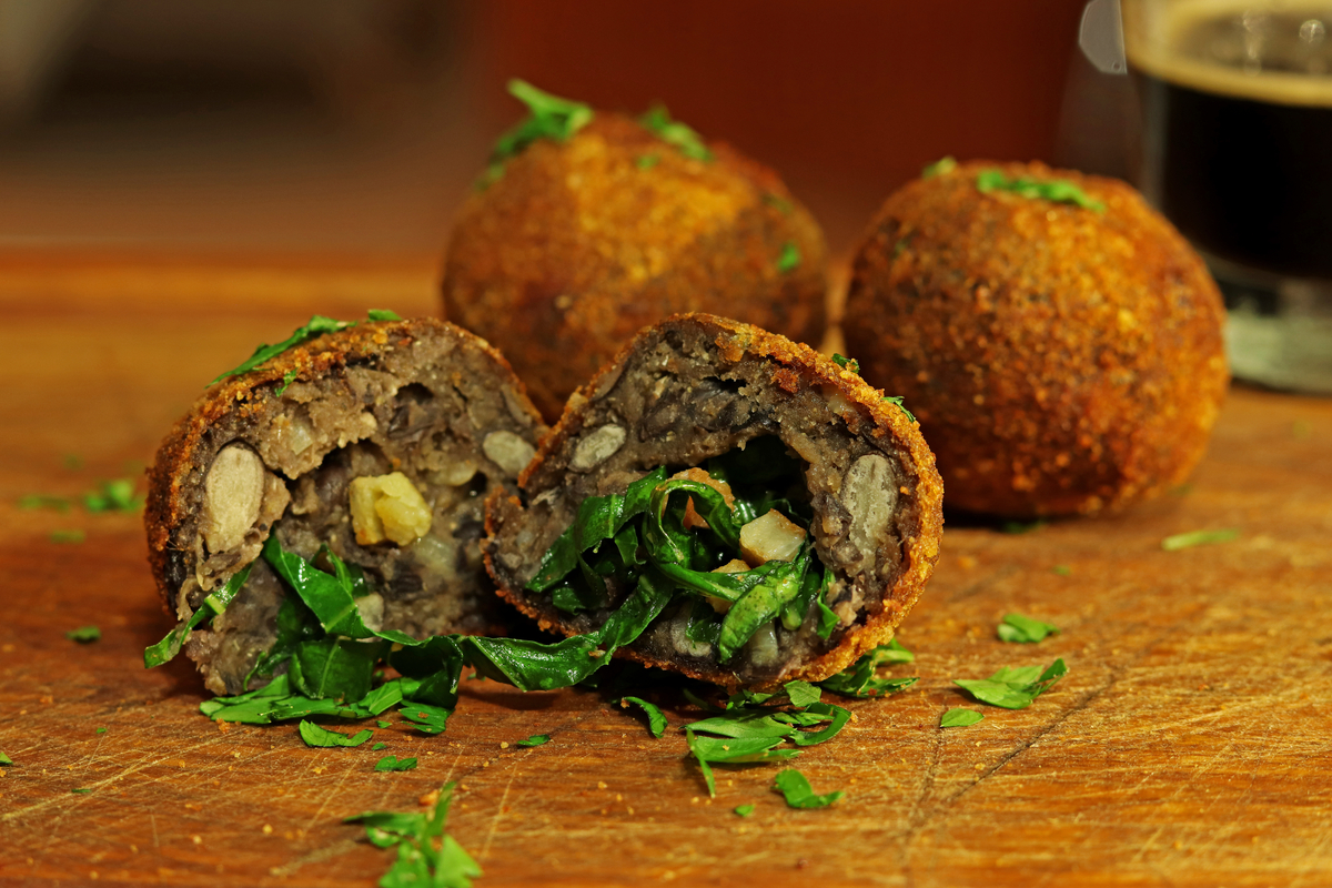 Bolinho de feijoada 