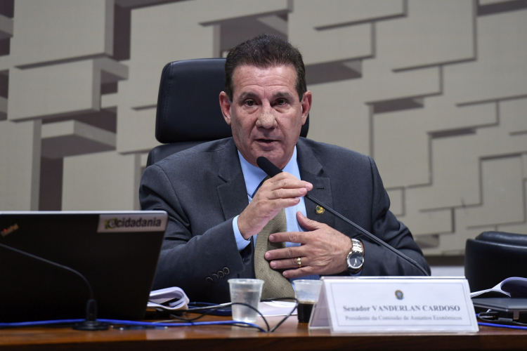 Senador critica Haddad por comparar condenados no Carf com detentos: ‘Declaração infeliz’