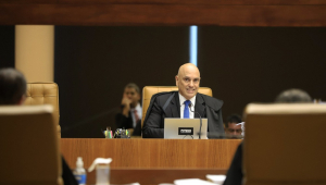 O ministro Alexandre de Moraes durante julgamento dos réus do 8 de Janeiro