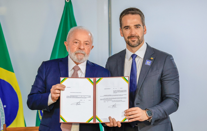 Lula E Eduardo Leite Discutem Apoio Do Governo Federal Ao Rio Grande Do Sul Após Passagem De 