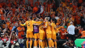 Holanda venceu a Irlanda nas Eliminatórias da Euro