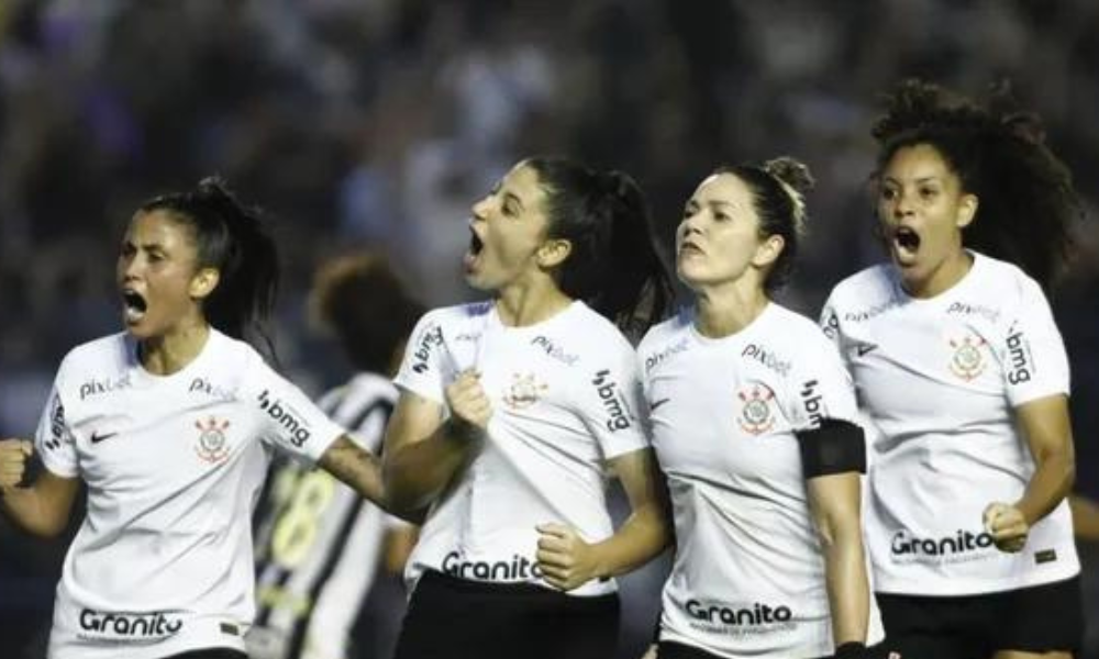 Futebol Feminino: Timão goleia o São Paulo por 4 a 1 e é tetracampeão  paulista