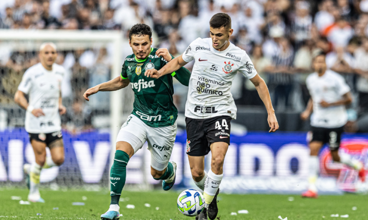 Em jogo morno, Corinthians e Palmeiras empatam sem gols em Itaquera