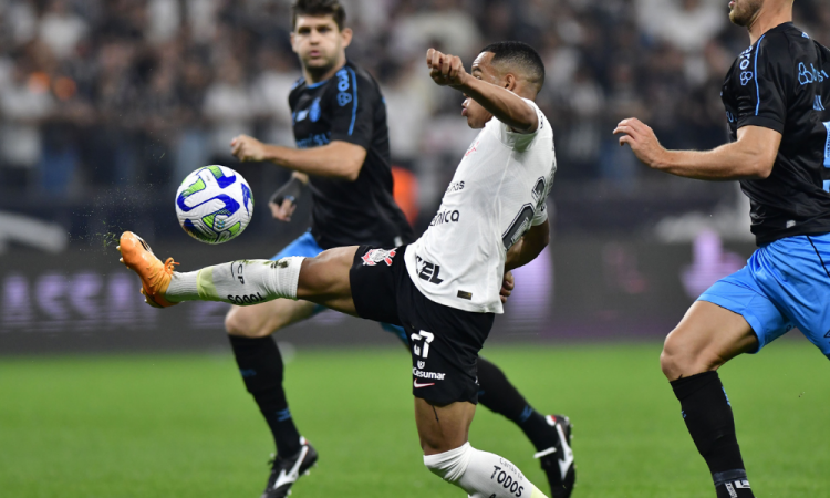 Wesley no segundo tempo contra o Grêmio na Neo Química Arena