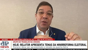 Obstrução na Câmara dos Deputados deve 'se arrastar' por mais uma semana,  diz Sóstenes Cavalcante