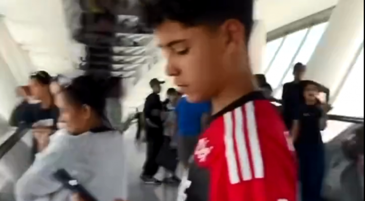 Filho de Cristiano Ronaldo foi flagrado usando camisa do Flamengo