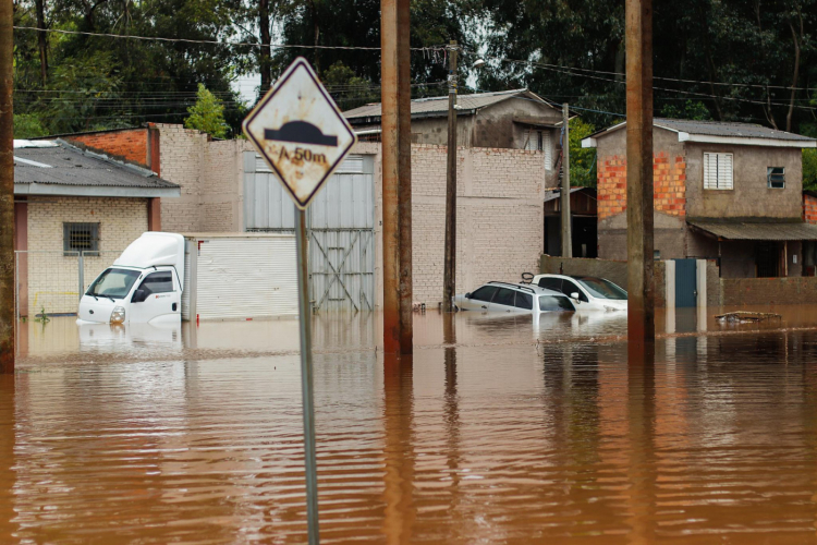 Temporais no Rio Grande do Sul deixam pelo menos 4 mortos