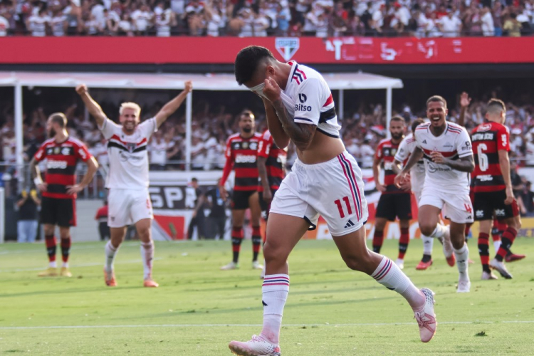 Rodrigo Nestor, do São Paulo, vence prêmio de melhor jogador da