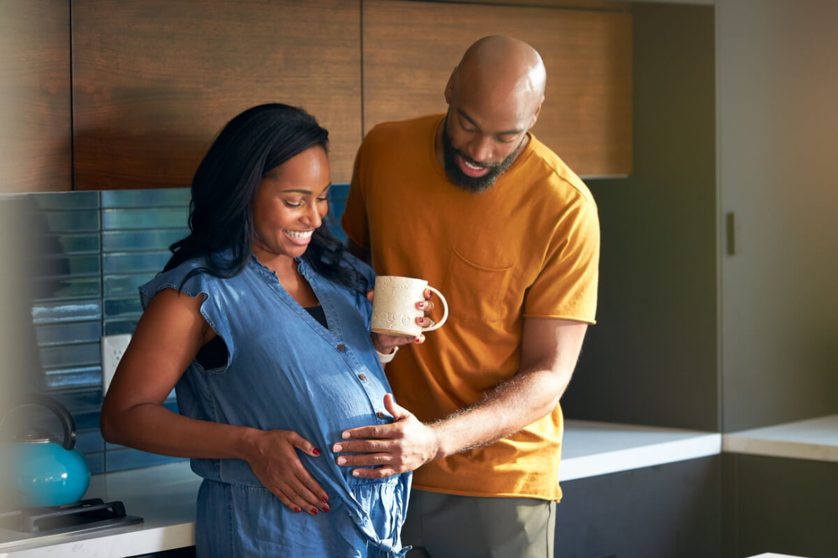 Nem todos os tipos de chás podem ser consumidos pelas mulheres grávidas 