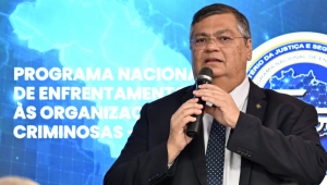 Flávio Dino durante a cerimônia de Lançamento do Programa Nacional de Enfrentamento das Organizações Criminosas