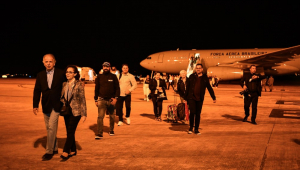 Avião cpm a chegada de brasileiros