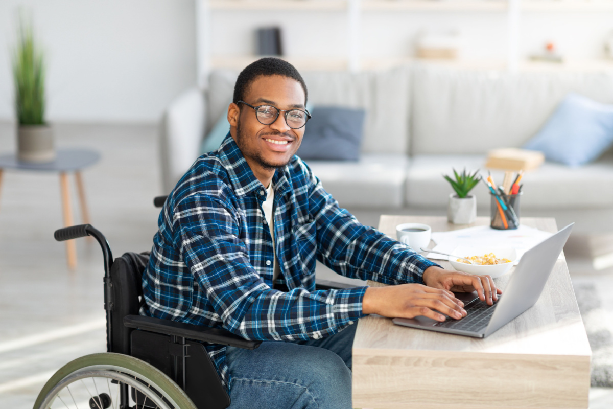A inclusão de pessoas com deficiência também deve acontecer no ambiente de trabalho 