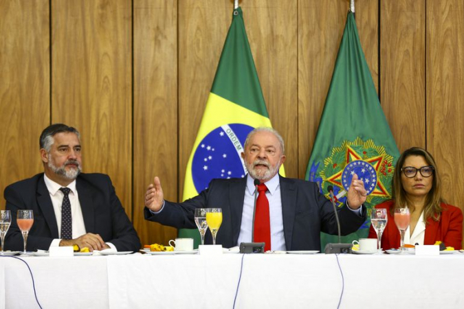 O presidente Luiz Inácio Lula da Silva e a primeira-dama, Janja da Silva, durante café da manhã com jornalistas setoristas, no Palácio do Planalto.