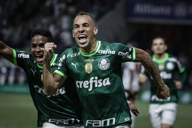 Palmeiras dá show, goleia o São Paulo por 4 a 0 e conquista o 24º Paulistão  da história