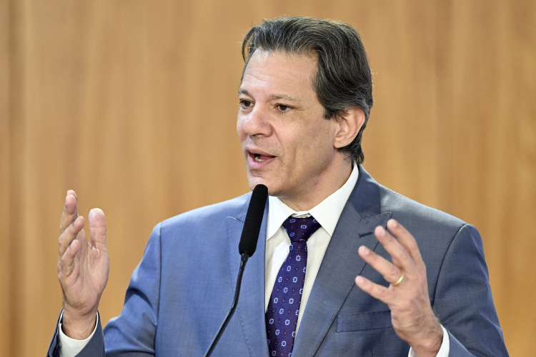 Haddad diz que melhora da nota de crédito do Brasil pela S&P é fruto da ‘harmonia entre os Poderes’