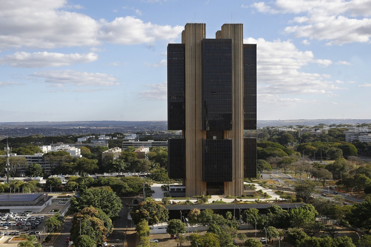 Mais de R$ 8 bilhões estão de disponíveis para resgate no Sistema de Valores a Receber do Banco Central