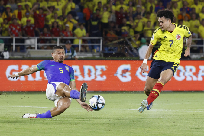 Luis Diaz marcou duas vezes na vitória da Colômbia sobre o Brasil