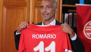 Romário foi eleito novo presidente do América-RJ