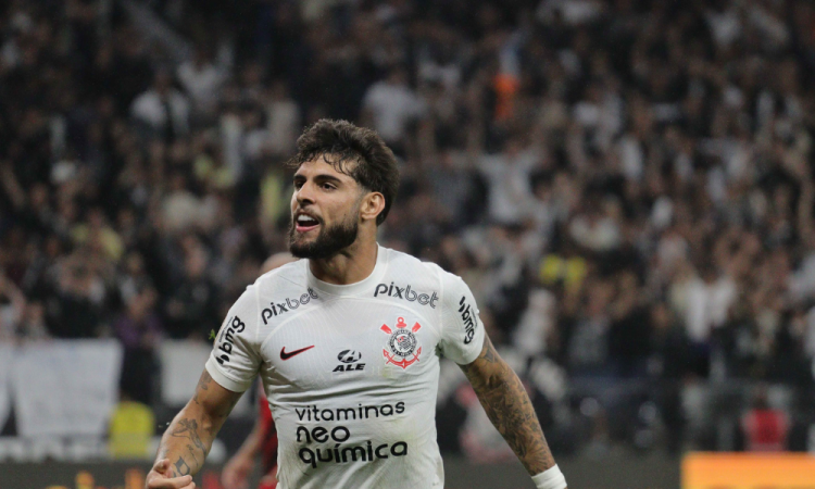 Pelo Brasileirão, Corinthians recebe Internacional na Neo Química Arena
