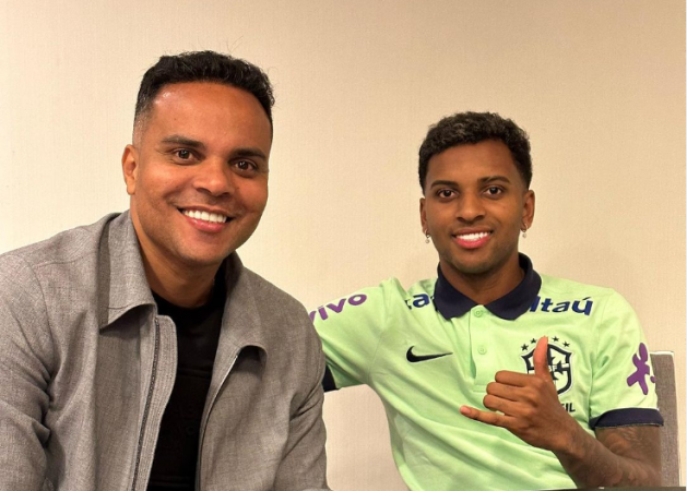 Eric Goes (esquerda) ao lado do filho Rodrygo, camisa 10 da seleção brasileira