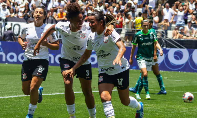 Palmeiras vence o Santos e é campeão Paulista de Futebol Feminino