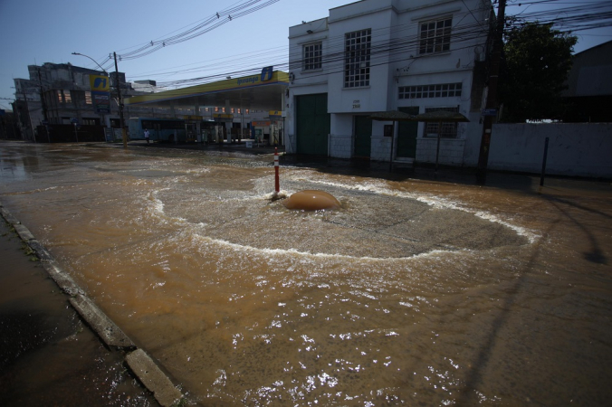 Chuvas elevam o nível do Rio Guaíba que atinge sua maior marca desde 1941