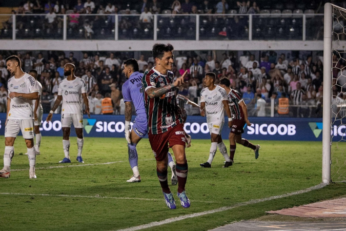 Cano marcou na vitória do Fluminense sobre o Santos