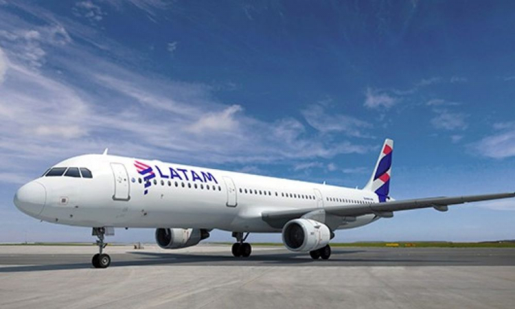 Foto de aeronave da Latam