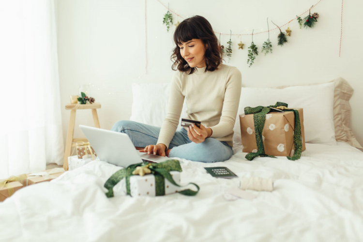 6 dicas para economizar nas compras online de Natal