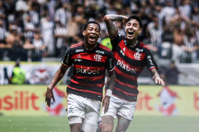 Comemoração do gol de Gonzalo Plata, do Flamengo