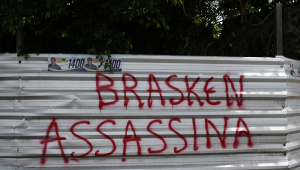 Pichações contra a Braskem no bairro do Bebedouro, um dos locais afetados pelas ações de exploração da empresa, em Maceió