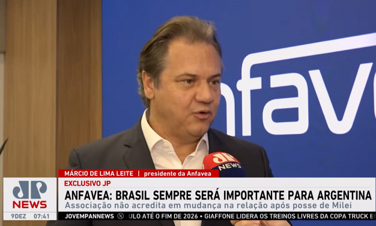 Frame do JHM com Márcio de Lima Leite é presidente da Anfavea