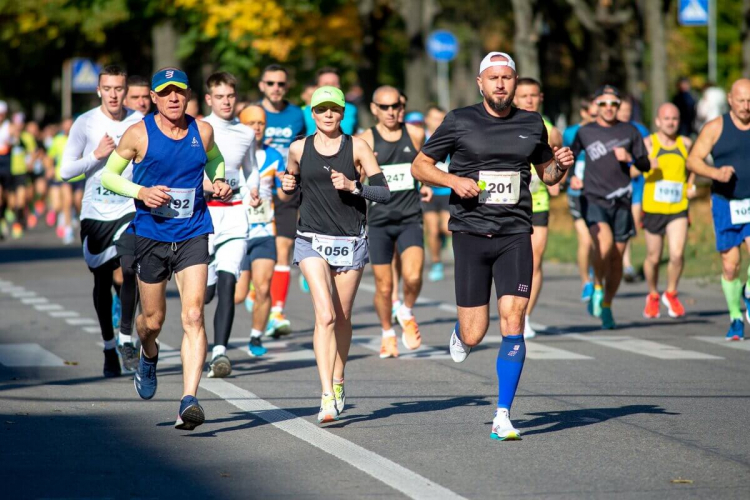 Dicas para cuidar do corpo antes e depois da corrida São Silvestre