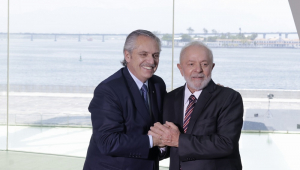 O presidente Lula recebeu o presidente da Argentina, Alberto Fernandez nesta quinta-feira (7), no último dia de reunião da cúpula do Mercosul, realizado no Museu do Amanhã, no Rio de Janeiro