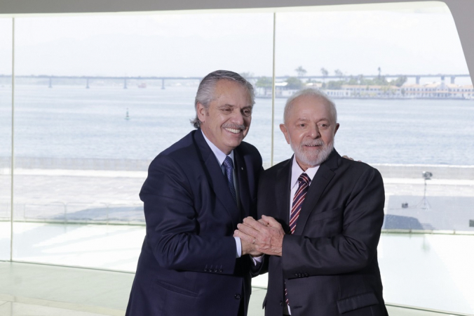 O presidente Lula recebeu o presidente da Argentina, Alberto Fernandez nesta quinta-feira (7), no último dia de reunião da cúpula do Mercosul, realizado no Museu do Amanhã, no Rio de Janeiro