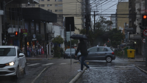 Chuva intensa atinge Caxias do Sul, município do estado do Rio Grande do Sul