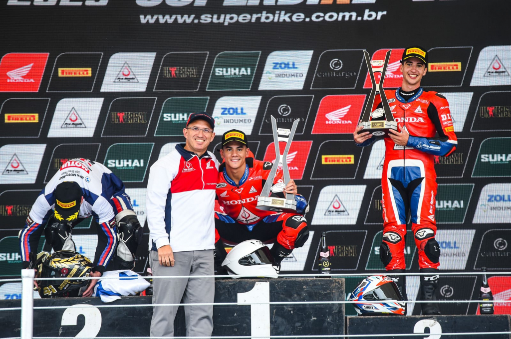 Piloto da Honda vence duas corridas no SuperBike Brasil - DID®