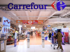 A entrada do hipermercado Carrefour é retratada em 29 de março de 2023, em Villeneuve-la-Garenne.