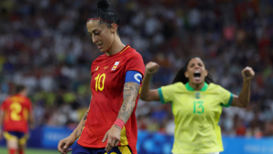 A jogadora da Espanha Jennifer Hermoso durante a semifinal feminina de futebol entre Brasil e Espanha, nos Jogos Olímpicos de Paris