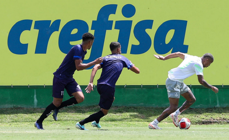 O jogador Caio Paulista, da SE Palmeiras, durante jogo-treino contra a equipe do Rio Branco