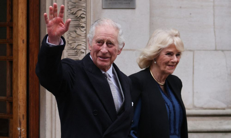 Família real de alta: rei Charles III e Kate Middleton deixam hospital após cirurgias