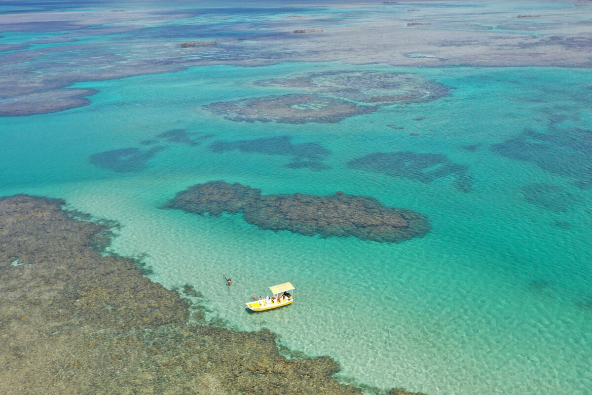 O cenário recheado de belezas naturais é um dos maiores atrativos da Costa dos Corais, em Alagoas 