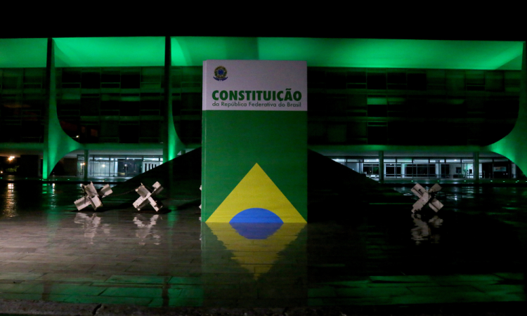 Cerimônia que relembra atos do 8 de Janeiro terá discursos de Lula, Pacheco e Barroso e entrega de itens restaurados 